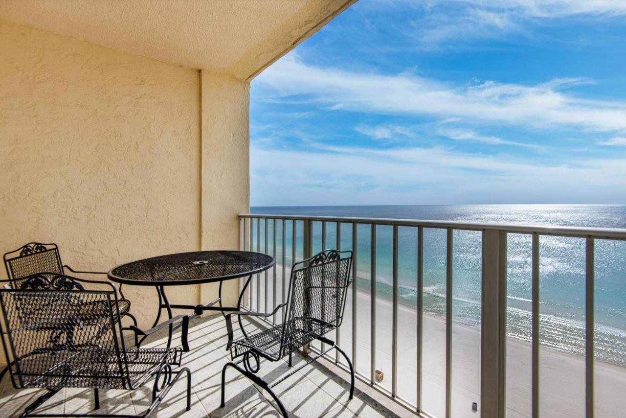 Apartamento Regency Towers 1320